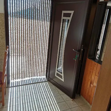 Apartment 2 *