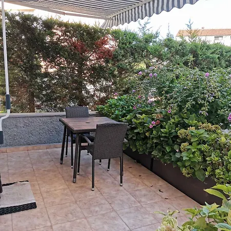 Apartment 2 *