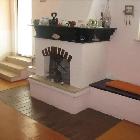 Apartment 2 *